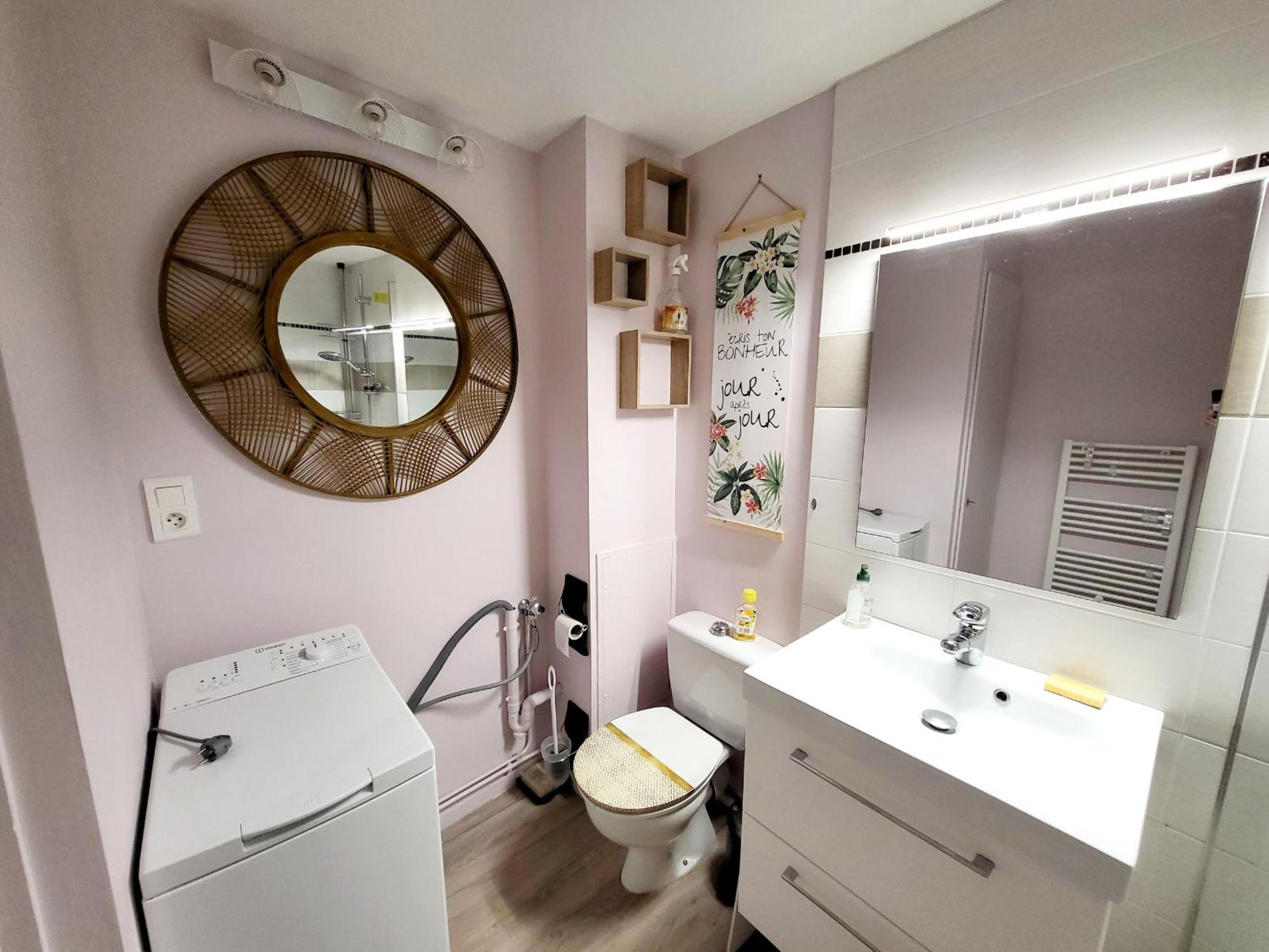 Appartement Moderne Au Centre-Ville, 150M Plage, Wifi, Confort Ideal Pour Familles - Fr-1-92-876 莱萨布勒-多洛讷 外观 照片