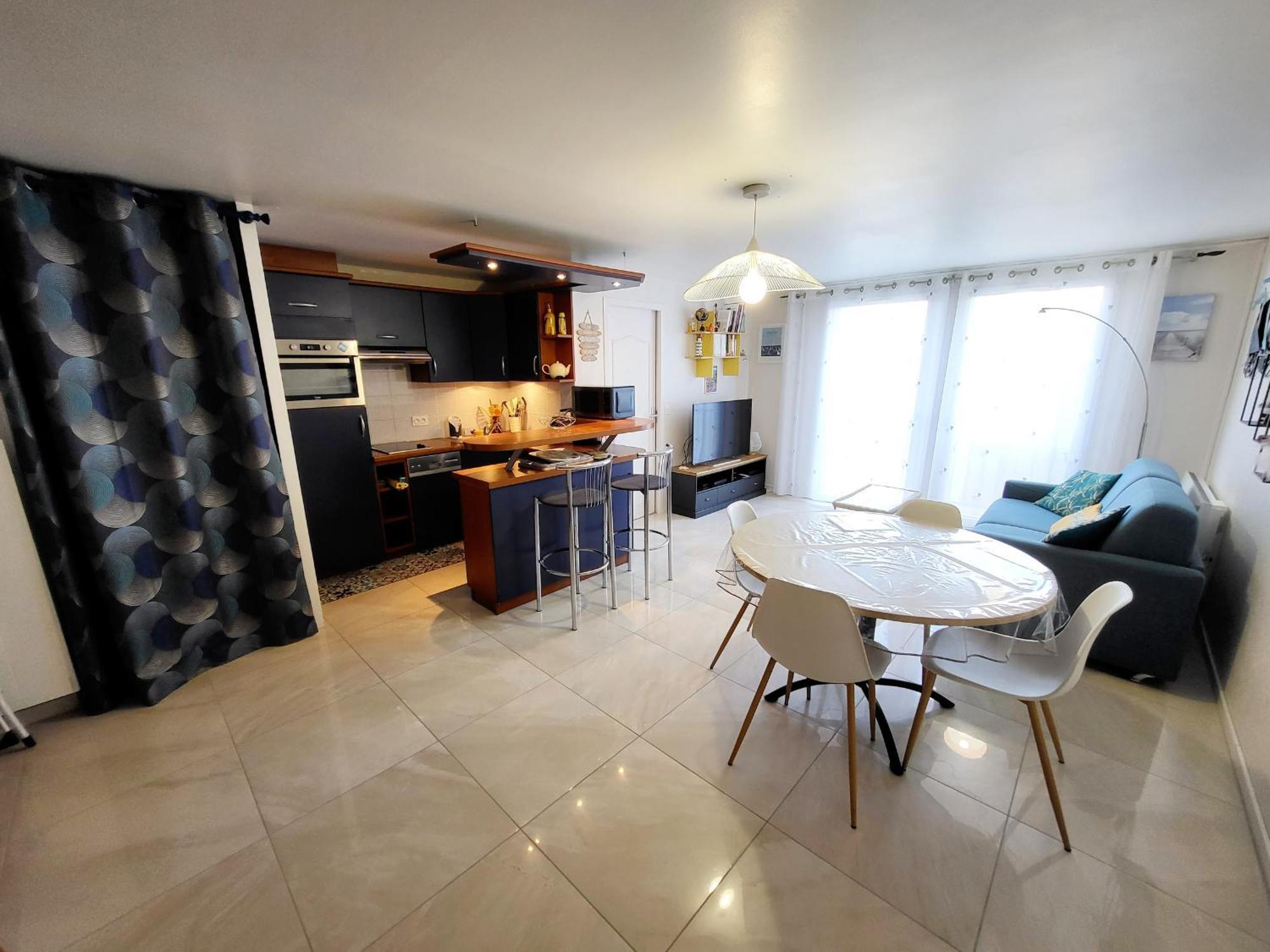 Appartement Moderne Au Centre-Ville, 150M Plage, Wifi, Confort Ideal Pour Familles - Fr-1-92-876 莱萨布勒-多洛讷 外观 照片
